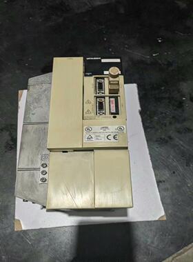 三菱系统FCA64S三菱M64主机加7.5KW驱动一起打包，