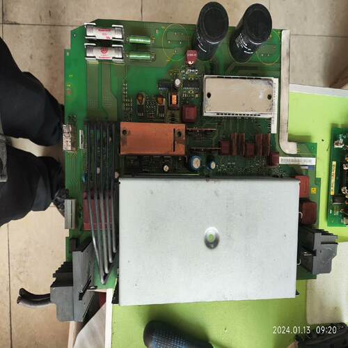 （设备配件）-0电源板HF31变频器-SE7018TA84西门子板6驱动