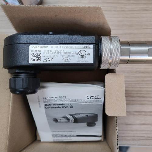 火焰探测器UVS10D0G1,德国原装84315200