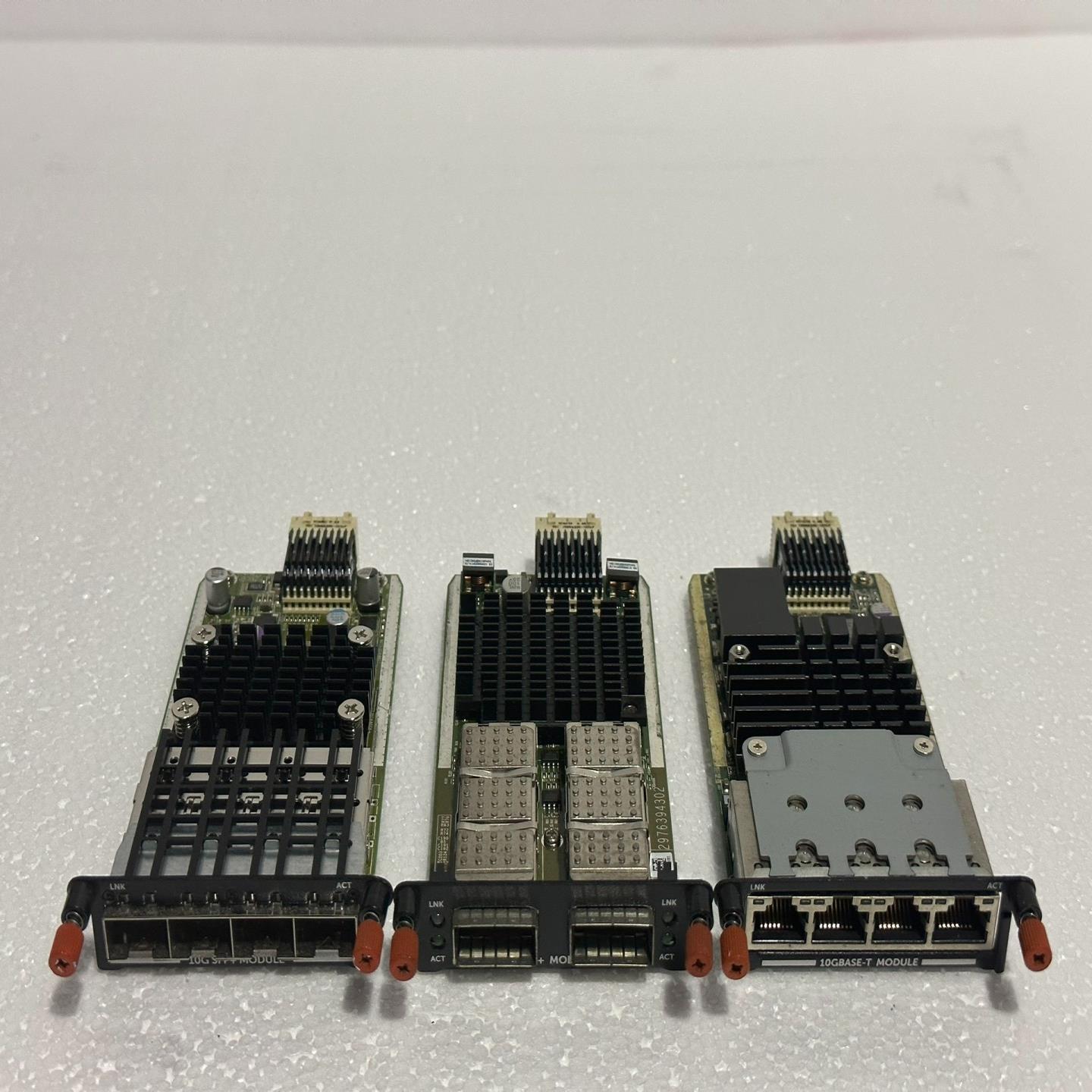 [德峰]PC 8100 QSFPModule 05KFVW   2