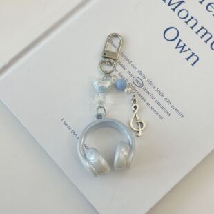 创意音乐耳机钥匙扣简约风个性简约包挂件音符爱心手机链咕卡册链