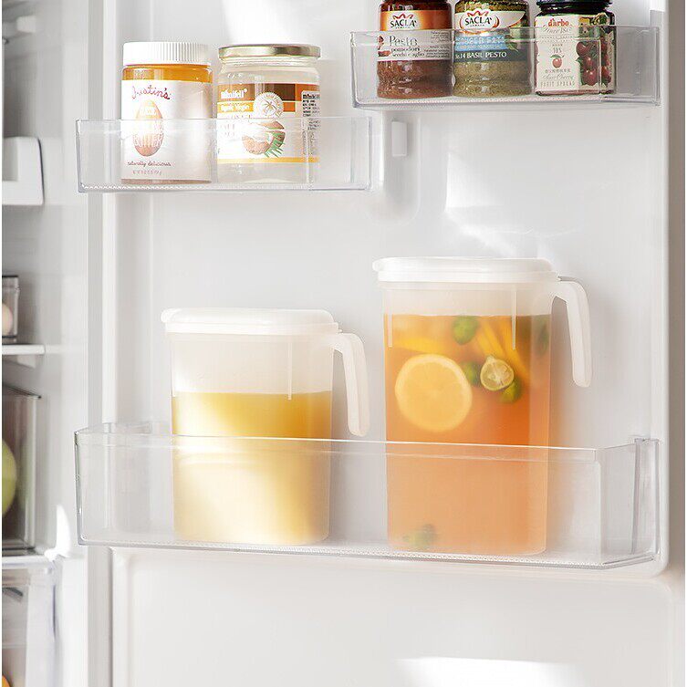 日式带手柄窄形按压双开盖大容量易清洗冰箱冷藏饮料凉茶冷水壶