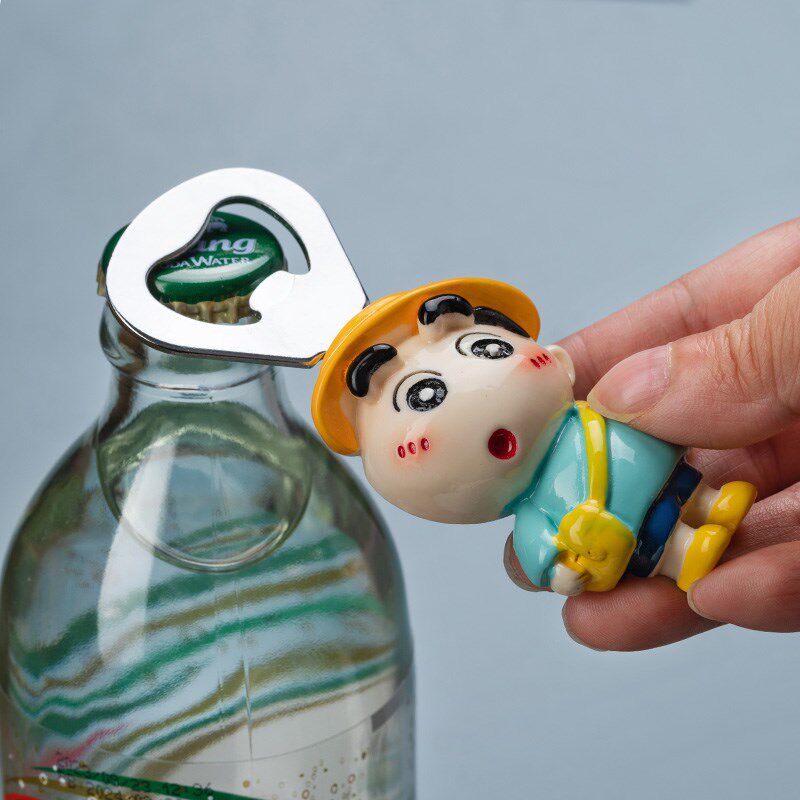 热销蜡笔小新开h瓶器磁吸冰箱贴启瓶器啤酒起子开盖扳手厨房创意