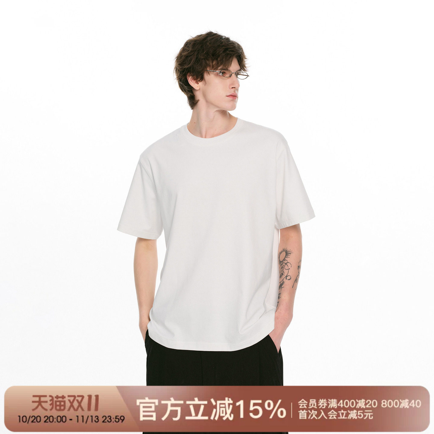 FORNINES夏季纯色百搭半袖情侣装上衣男女宽松刺绣白色短袖t恤衫
