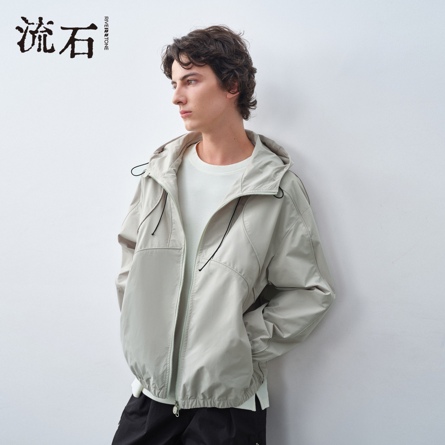 流石男装拼接连帽时尚夹克2026年春季男款纯色个性运动风百搭外套