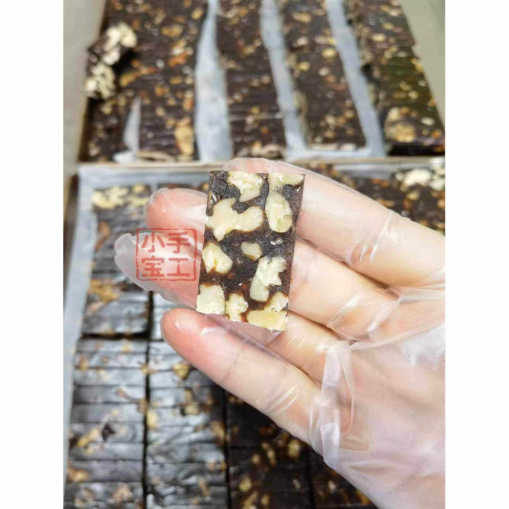 新疆包邮采购产品纯手工老树枣泥，红枣核桃糕，中式糕点，健康零