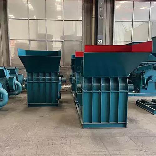 建大型小型筑板锯末碎机粉破旧家具竹子边料粉碎角机果园木材树枝