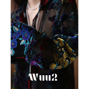 Wuu2 伯莎撒的盛宴 中古花朵植绒衬衫女独特漂亮新款小衫丝绒上衣