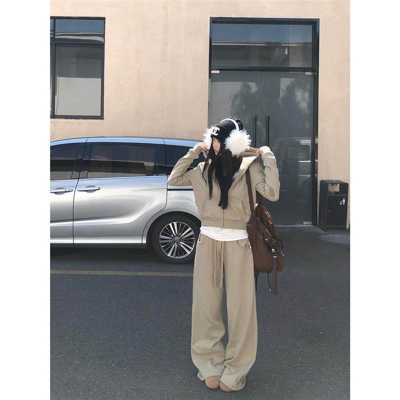 红人馆加绒外套女秋冬2025新款短款卫衣绝美巨好看的保暖连帽上衣,女装/女士精品,短外套,淘宝优惠券,粉丝福利购,淘宝优惠卷