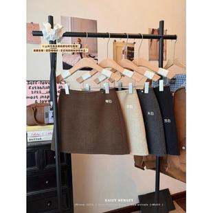 kumikumi简约纯色毛呢半身裙A字裙女装秋冬高腰防走光包臀裙短裙