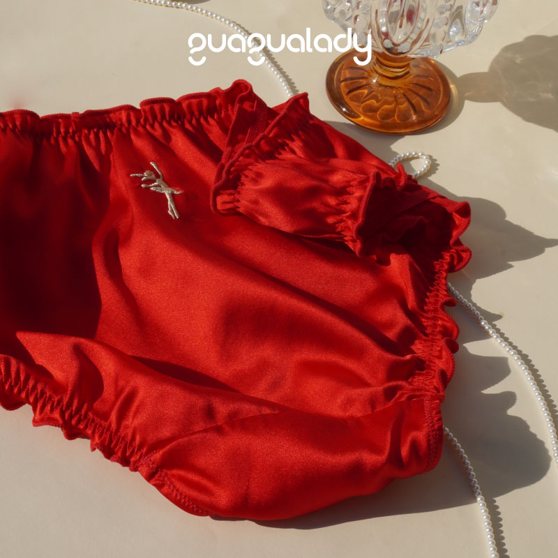 GUAGUALADY| 芭蕾兔守岁 高端女士真丝红内裤桑蚕丝少女三角内裤