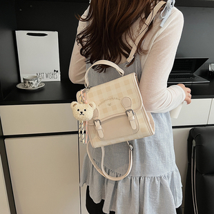 洋气淑女迷你双肩包包女2025年新款高颜值可爱小熊单肩斜挎手拎包
