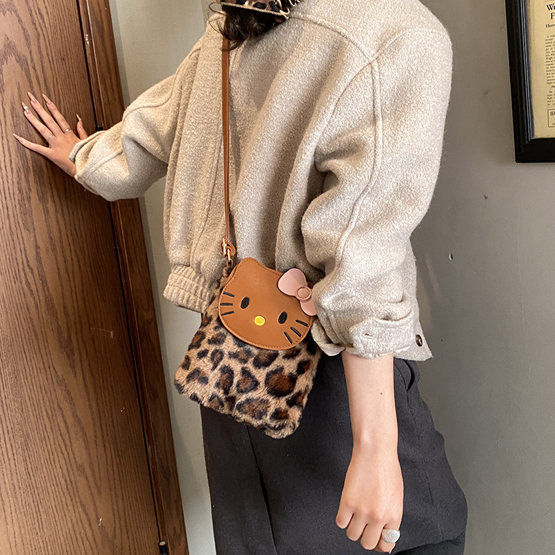 可爱卡通儿童送礼物迷你包包女2025秋冬新款复古可爱凯蒂猫斜挎包,箱包皮具/热销女包/男包,通用款女包,淘宝优惠券,粉丝福利购,淘宝优惠卷