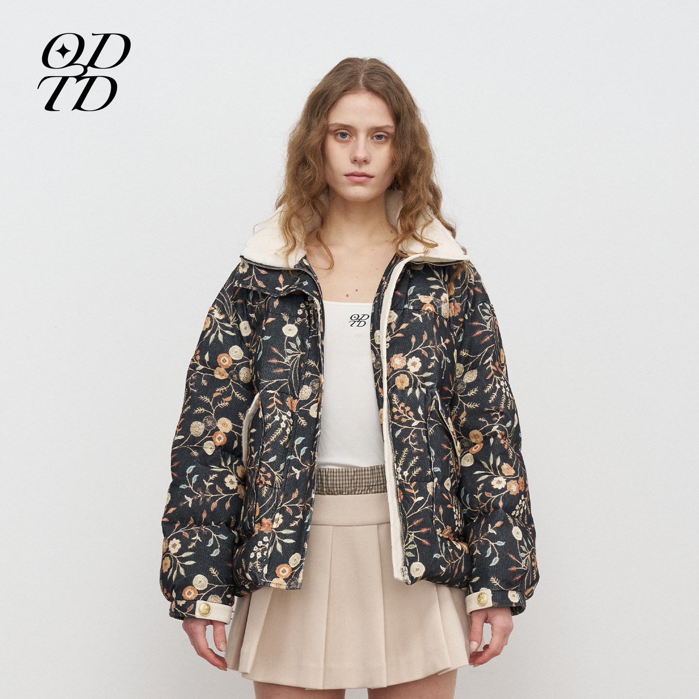 ODTD25斜袋灯芯绒印花羽绒服