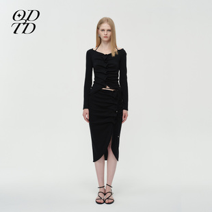 圣诞红色褶皱针织上衣打底包臀半裙套装 ODTD25冬季 设计师女装