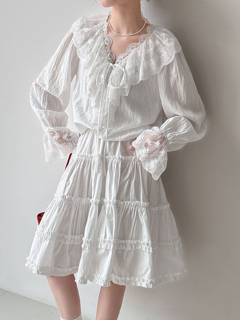 鹿西 法式V领蕾丝花边衬衫女26早春温柔风系带喇叭袖衬衣89020,女装/女士精品,棉衣/棉服,淘宝优惠券,粉丝福利购,淘宝优惠卷