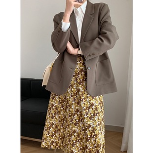 橘芷春季纯色西装外套女森系大口袋宽松港风韩版西服上衣102-1