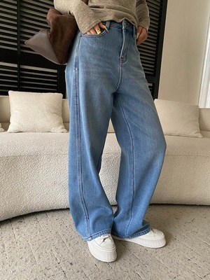 司南 梨形挚爱 解构分割弯刀剪裁宽松阔腿显瘦加绒牛仔裤 SN8512