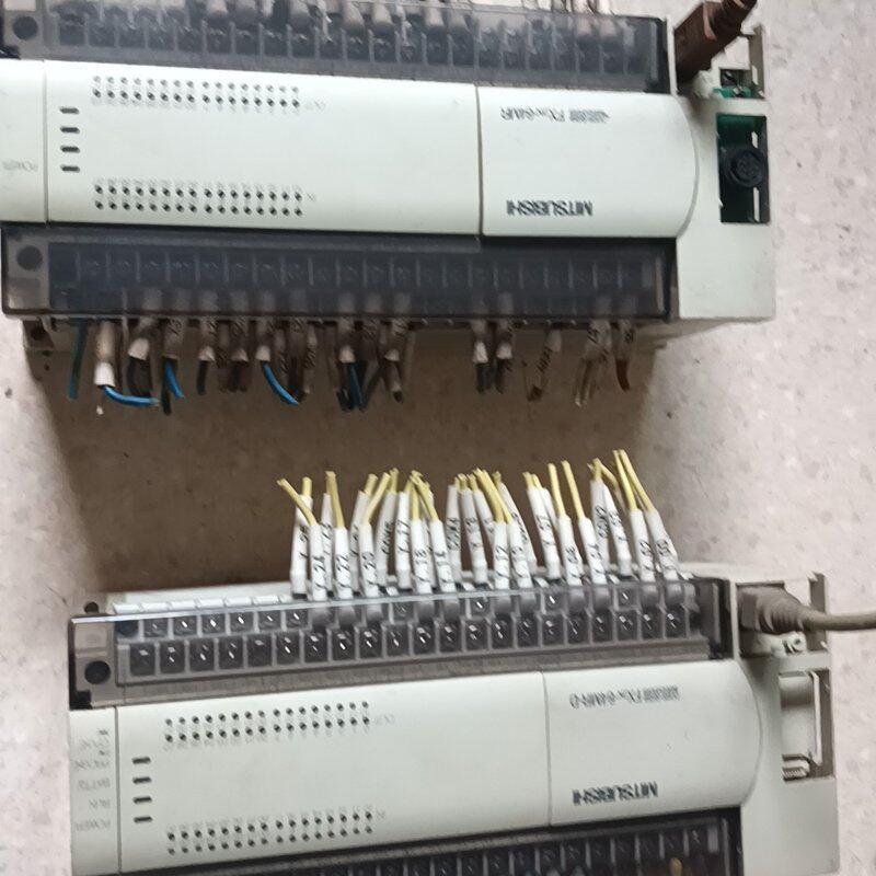 议价三菱PLC FX2N-64MR-001(一个)可维修