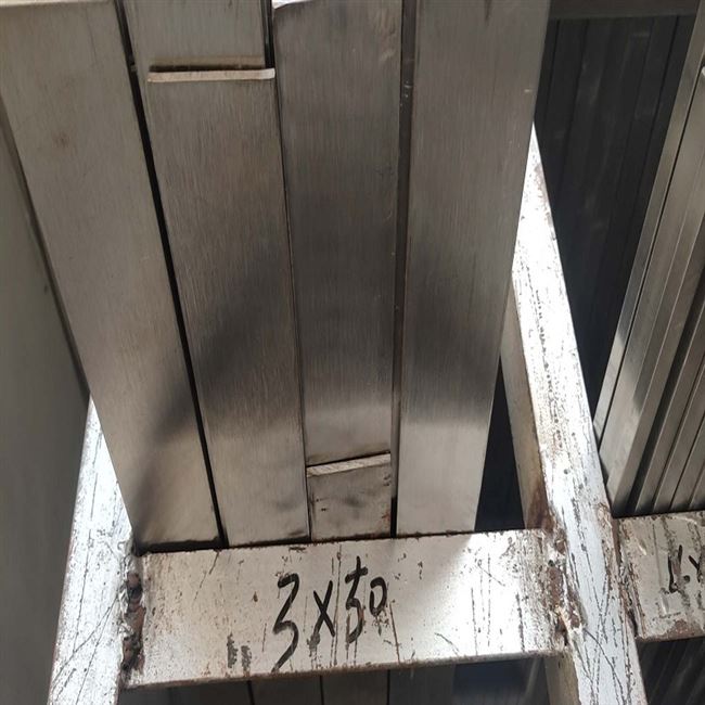 現(xiàn)貨速發(fā)新品 104雙面拉絲不銹鋼扁鋼扁條方鋼冷拉不銹鋼板W條方棒
