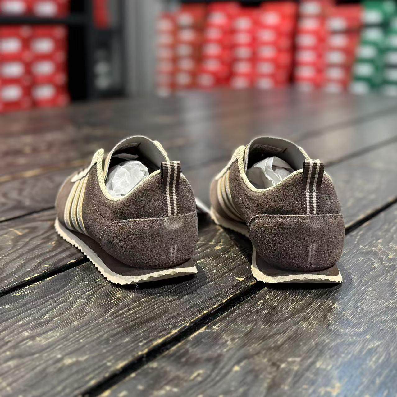 Adidas/阿迪达斯男子秋冬季复古百搭低帮薄底动休闲板鞋JS1123