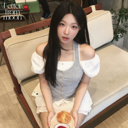 蔡依林同款丨Letter from moon 26夏蕾丝点缀挂脖背心温柔风吊带