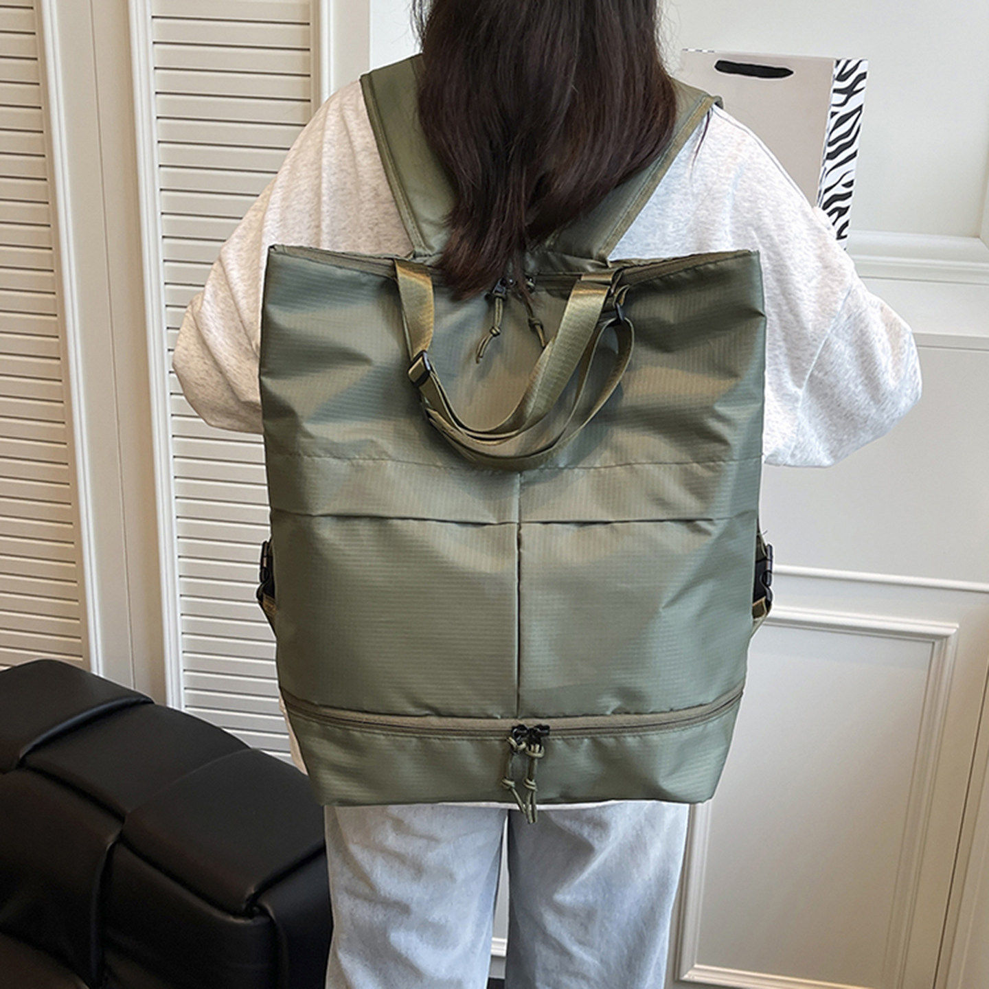韩版休闲尼龙多功能手提包旅行健身运动双肩包百搭大容量学生书包