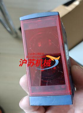 XUX9APANM12 光电开关 极化反射式光电传感器