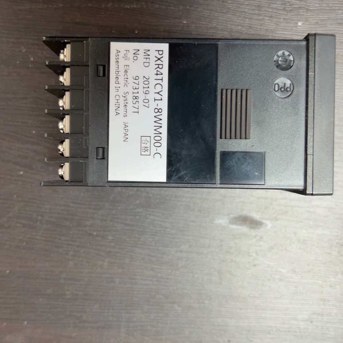 温控表PXR4TCY1-8WM00-C