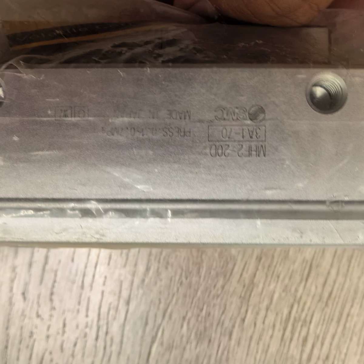 全新原装滑台气缸MHF2-20D，，带原厂标签