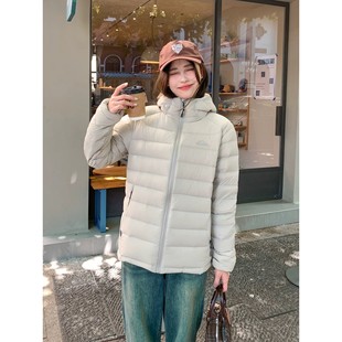 MM明摩女装短款羽绒服女款冬季2025新款排骨轻薄连帽90白鸭绒外套