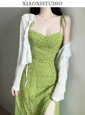 法式收腰2024夏季新款女装绿色桔梗碎花海边度假穿搭吊带 连衣裙