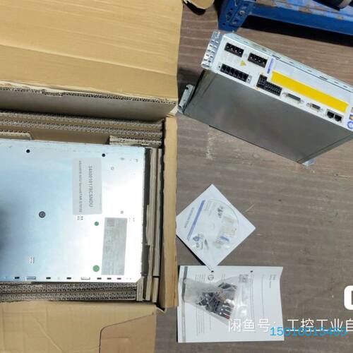 科尔摩根驱动器S70102-NANANA到货两台，有个有包装