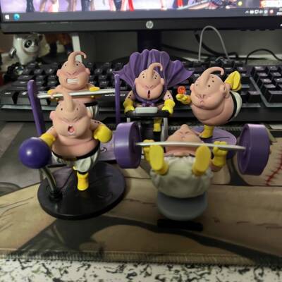 健身运动魔人布欧手办七龙珠手办周边公仔动漫机箱手办车载摆件