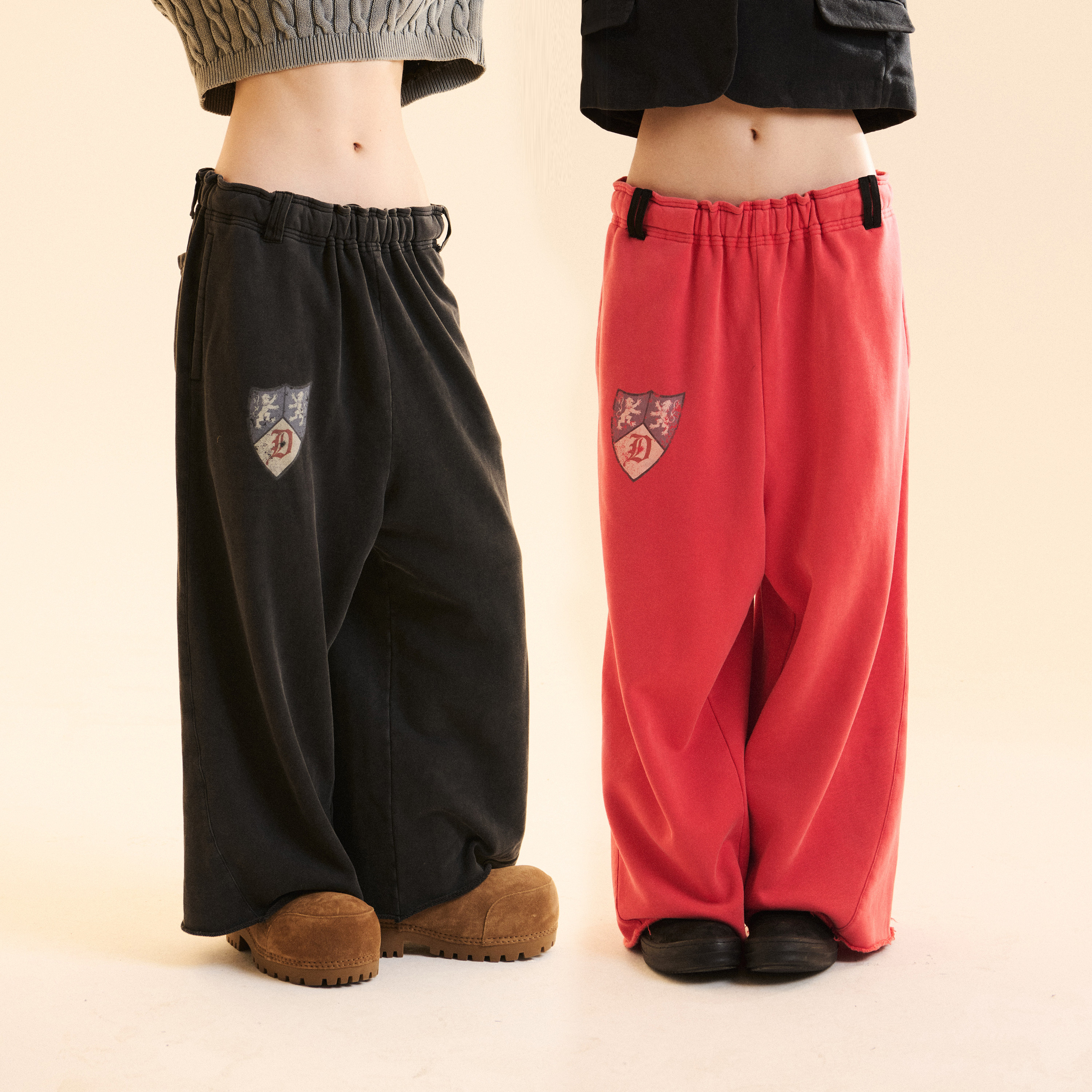 COZYDOLL复古水洗做旧纽扣V领印花宽松休闲阔腿裤长裤卫衣套装女