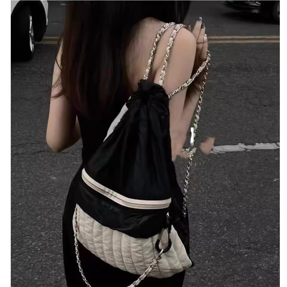 Jennie同款黑白双色尼龙双肩包女撞色拼色休闲通勤背包女学生书包