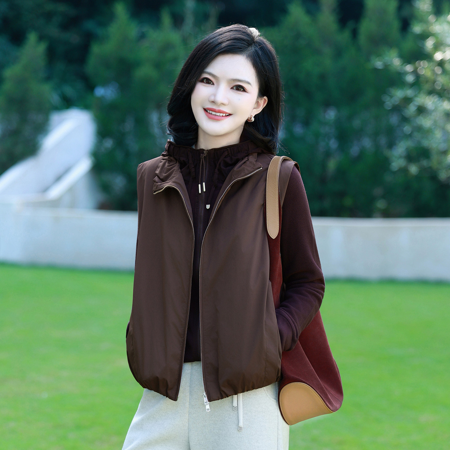 枫竺阿楠木耳边抽绳立领双拉链叠穿棉服马甲秋装新款显瘦时尚外套