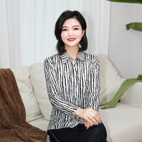针织条纹单排扣翻领衬衫女春