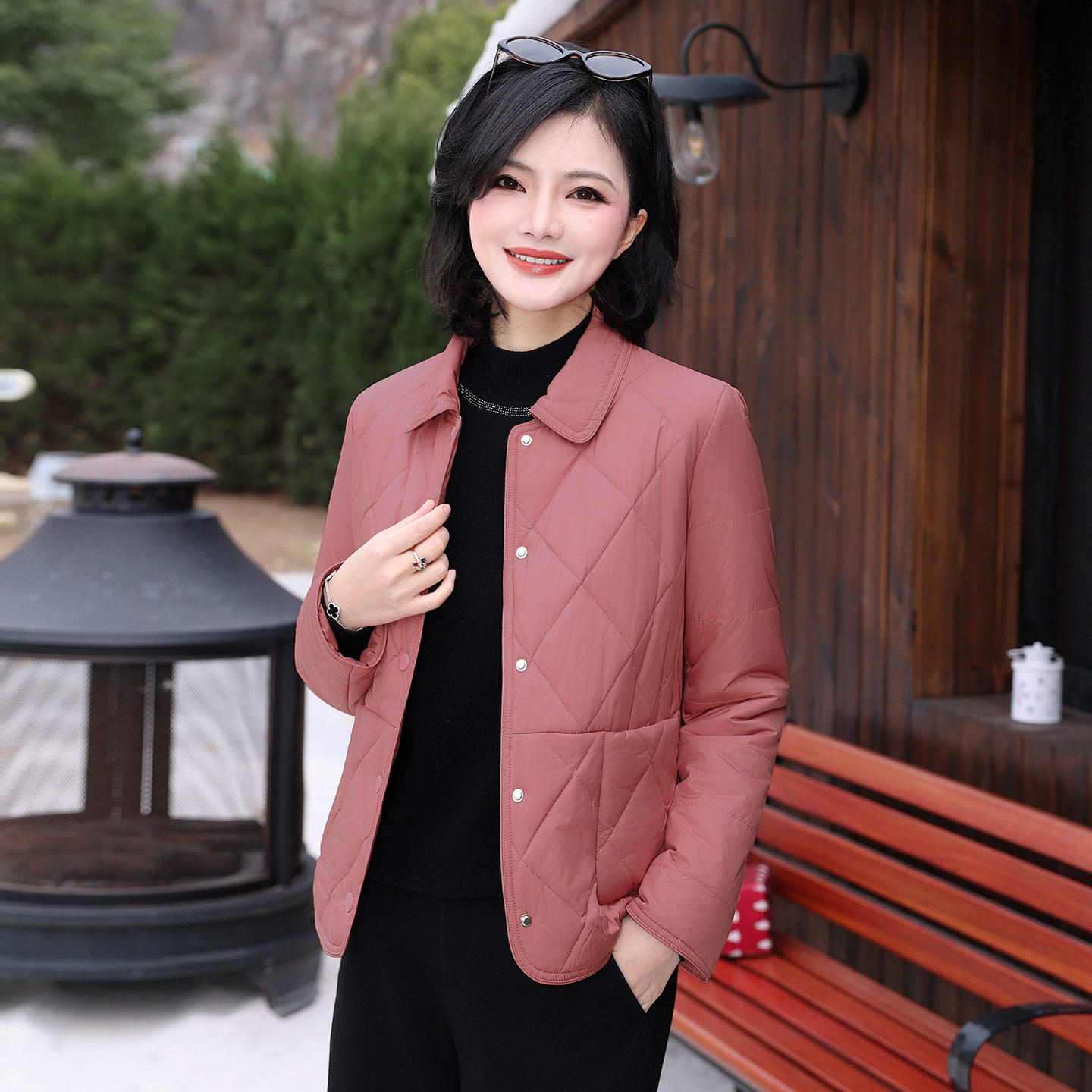 枫竺粉色翻领菱形格绗缝轻便棉衣棉服女短款2025秋冬通勤时尚外套,女装/女士精品,棉衣/棉服,淘宝优惠券,粉丝福利购,淘宝优惠卷