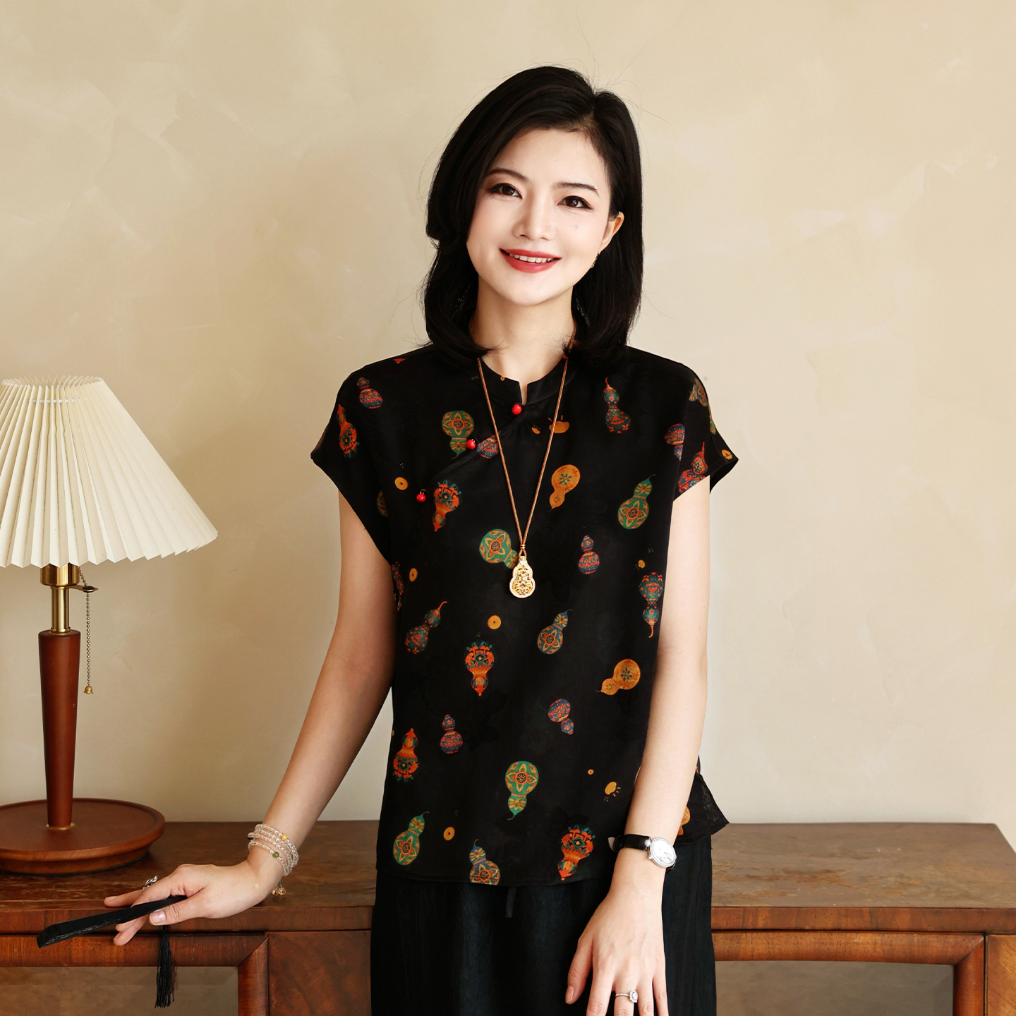新中式盘扣葫芦宝相花真丝小衫女