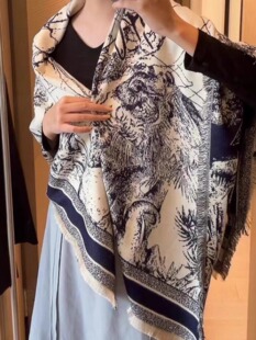 法国CINSKINS~良辰美景黑白山茶花羊绒围巾女秋冬外披肩保暖围脖