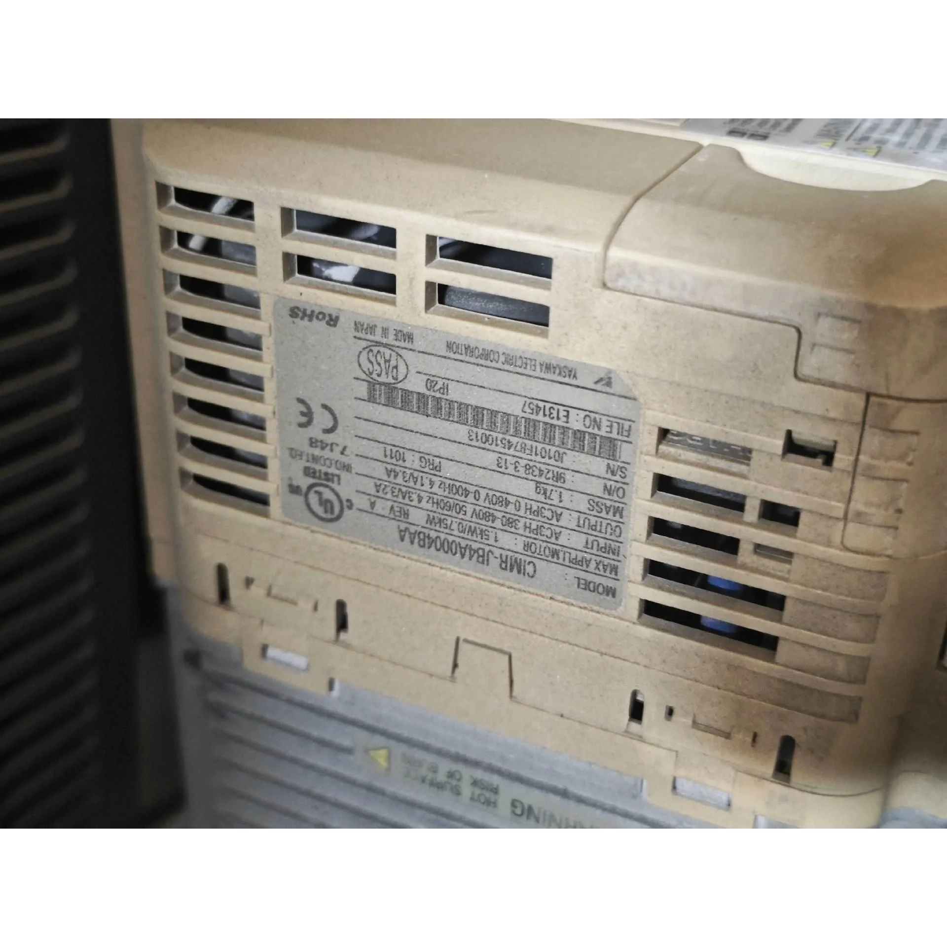 非标价安川j1000变频器 CIMR-JBAA0004BAA功率0议价