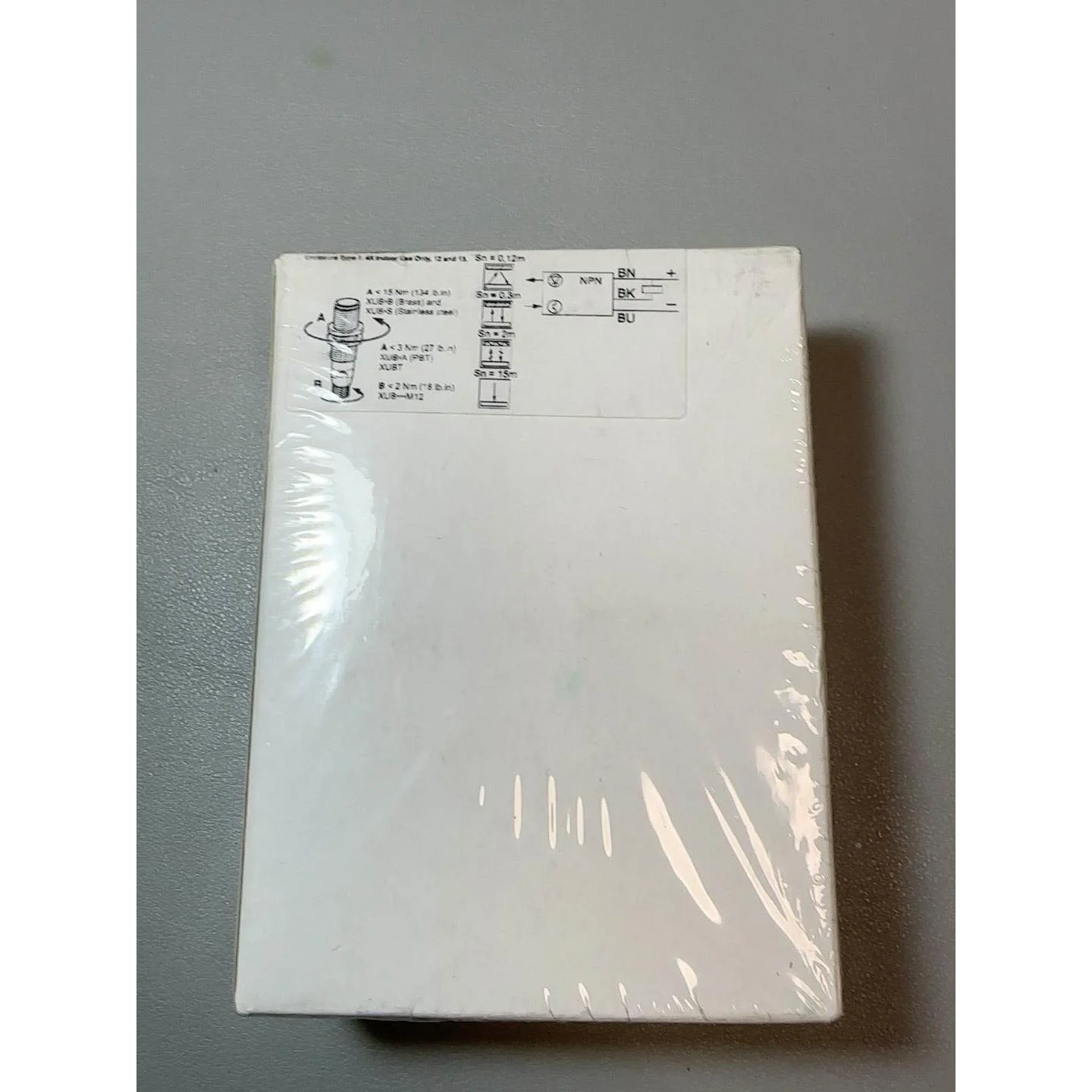 非标价施耐德全新原装XUB0BNSNL2，数量1，单价367.42议价