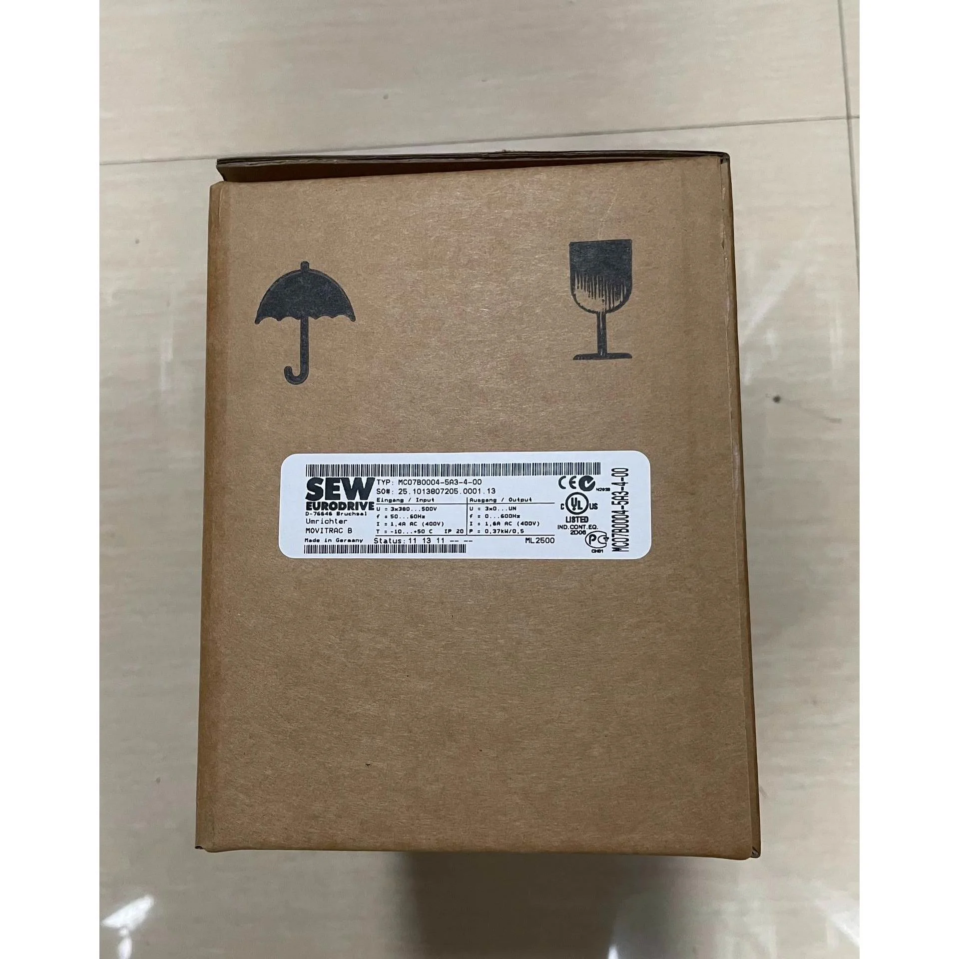 非标价MC07B0004-5A3-4-00 全新SEW变频器0.3议价