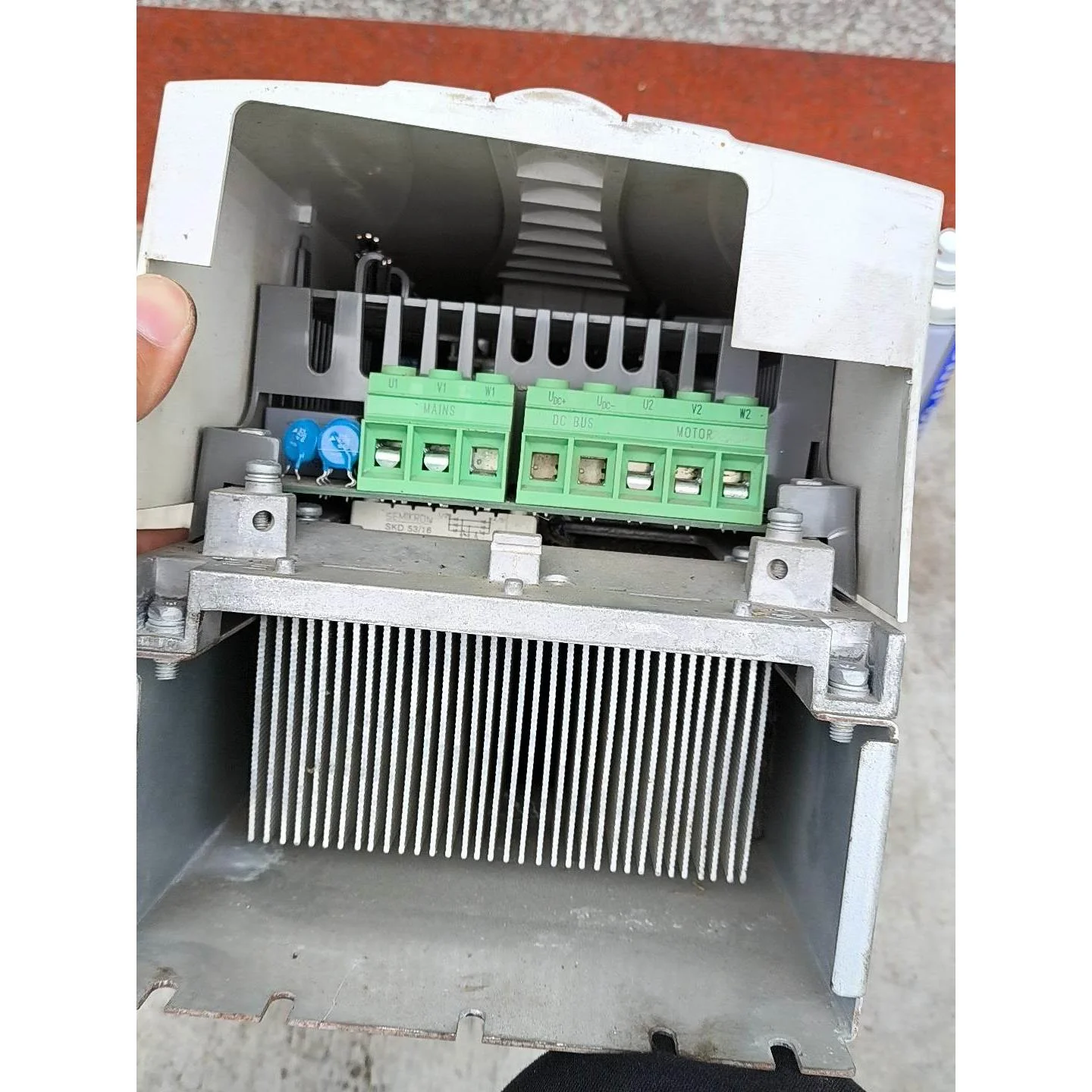 非标价ACS510-01-031A-4，ABB510变频器，拆机功议价