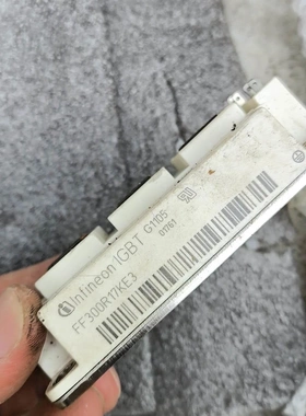 非标价英飞凌模块FF300R17KE3橙色照片实物图底下有一点锈，议价