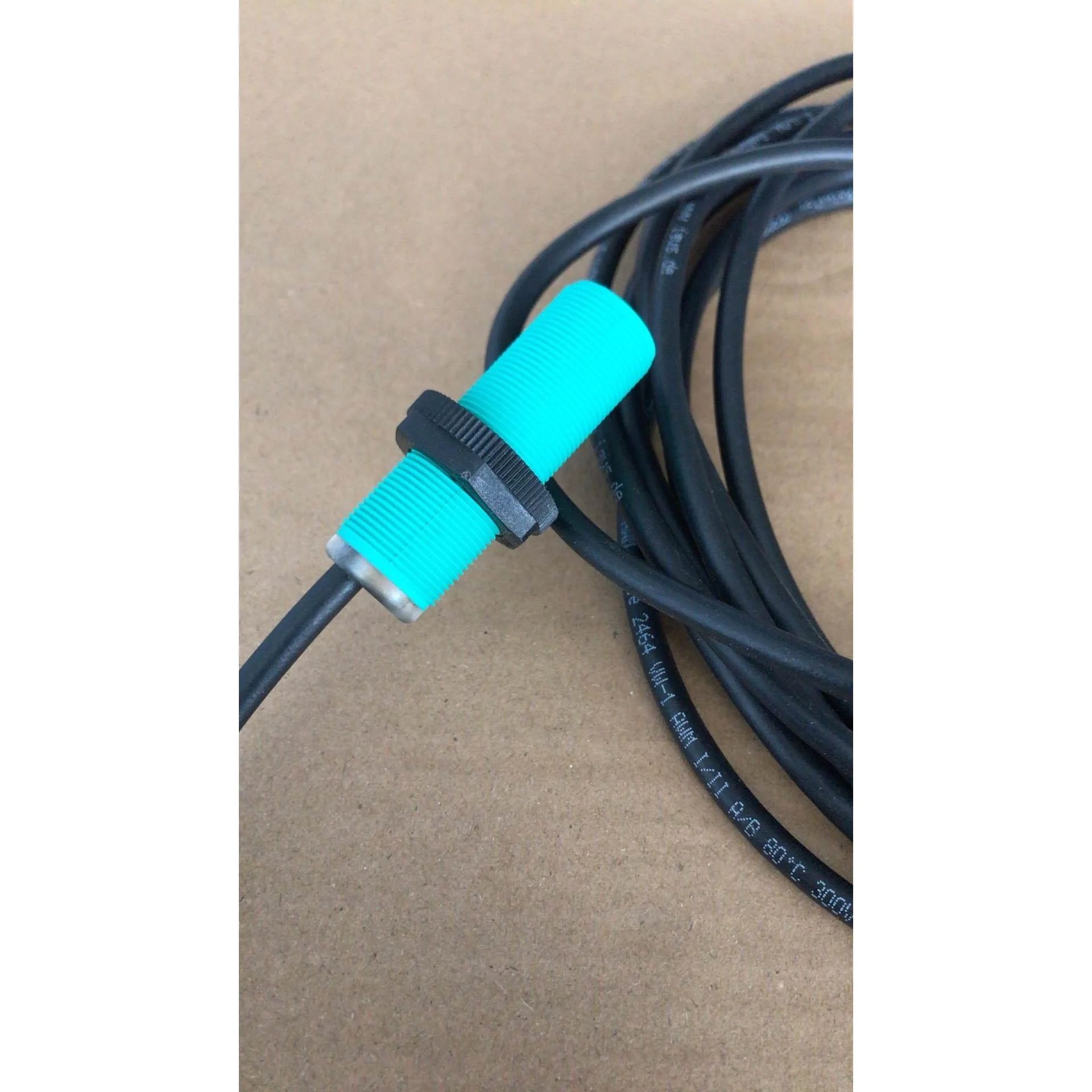 非标价倍加福 NBN8-18GK50-Z13-5M-Y,德国进口议价