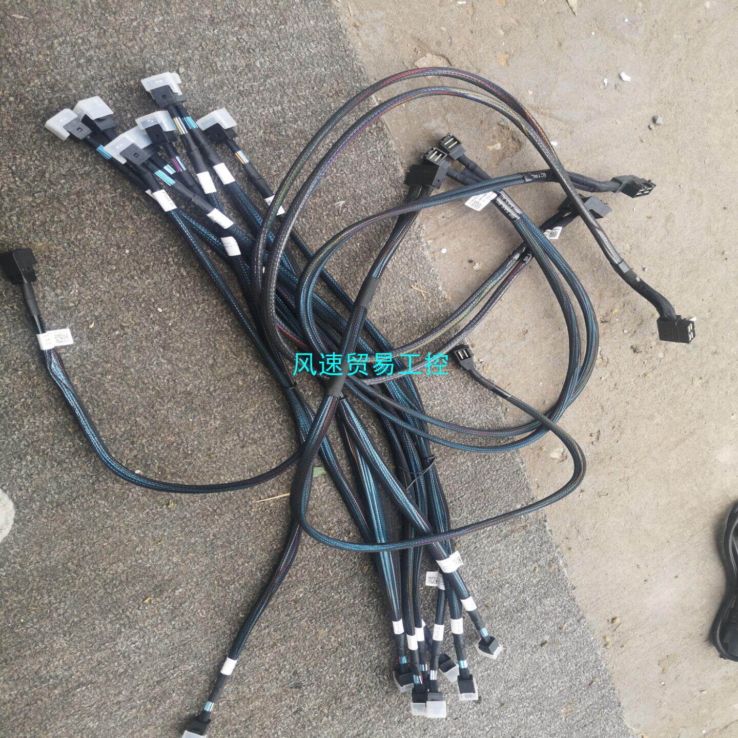 非标价Mini SAS HD SFF-8643双口连体阵列卡到议价