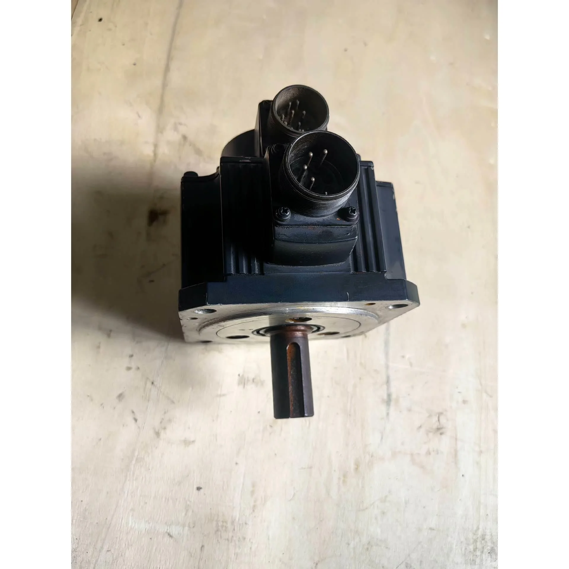 非标价三菱伺服电机HC-SFS52,功能包好不包邮，MR-J2S系议价