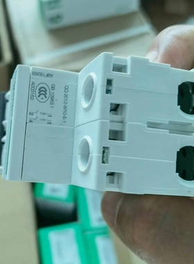 非标价施耐德iC65N 2P C63A，订货号A9F18263，议价